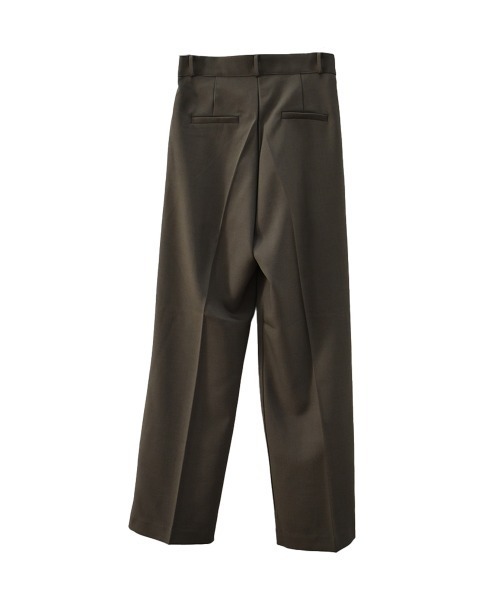 Reurie'（レウリィ）の「ダブルタックワイドストレートスラックス／double tuck wide straight slacks ロング丈 ベーシック きれいめ 大人カジュアル シンプル モード オフィスカジュアル（スラックス・レディース・アイボリー/ブラウン・S/M）」の9枚目の写真