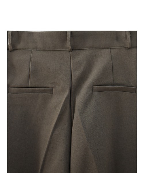 Reurie'（レウリィ）の「ダブルタックワイドストレートスラックス／double tuck wide straight slacks ロング丈 ベーシック きれいめ 大人カジュアル シンプル モード オフィスカジュアル（スラックス・レディース・アイボリー/ブラウン・S/M）」の10枚目の写真