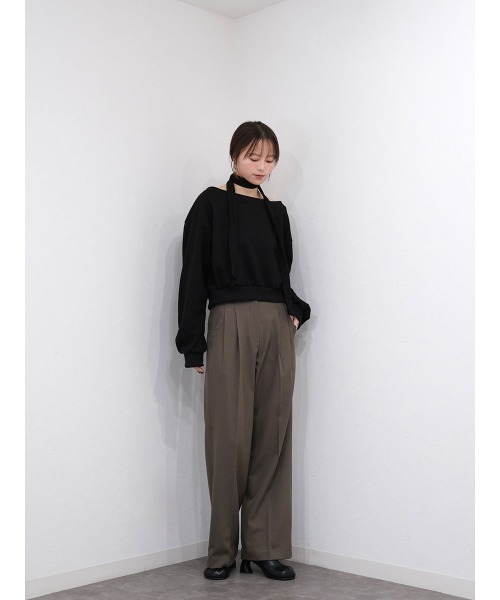 Reurie'（レウリィ）の「ダブルタックワイドストレートスラックス／double tuck wide straight slacks ロング丈 ベーシック きれいめ 大人カジュアル シンプル モード オフィスカジュアル（スラックス・レディース・アイボリー/ブラウン・S/M）」の6枚目の写真