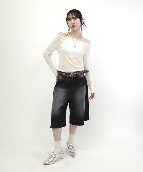 WHO'S WHO gallery（フーズフーギャラリー）の「シアーワンオフショルトップス（Tシャツ/カットソー・レディース・ブラック/オフホワイト/グレー/ホワイト・FREE）」の13枚目の写真