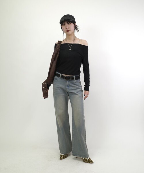 WHO'S WHO gallery（フーズフーギャラリー）の「シアーワンオフショルトップス（Tシャツ/カットソー・レディース・ブラック/オフホワイト/グレー/ホワイト・FREE）」の16枚目の写真