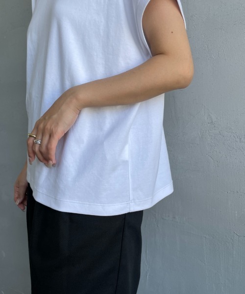 GYMPHLEX（ジムフレックス）の「[GYMPHLEX/ジムフレックス] ワンポイントロゴ刺繍 ノースリーブカットソー（Tシャツ/カットソー・レディース・ホワイト/ブラック/イエロー・14）」の14枚目の写真