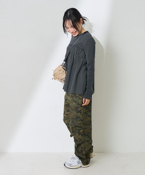 FREAK'S STORE（フリークスストア）の「アーミーリブ コンビ ピグメントロンT/ドッキングカットソー（Tシャツ/カットソー・レディース・パープル/ナチュラル/チャコールグレー・ﾌﾘ-）」の5枚目の写真