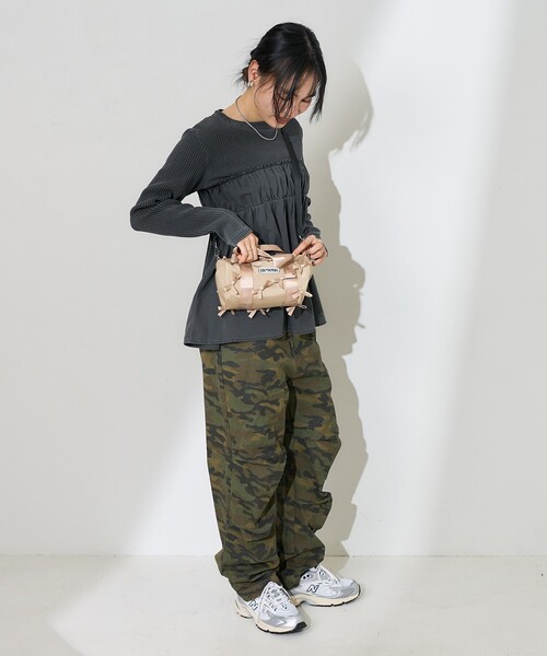 FREAK'S STORE（フリークスストア）の「アーミーリブ コンビ ピグメントロンT/ドッキングカットソー（Tシャツ/カットソー・レディース・パープル/ナチュラル/チャコールグレー・ﾌﾘ-）」の7枚目の写真