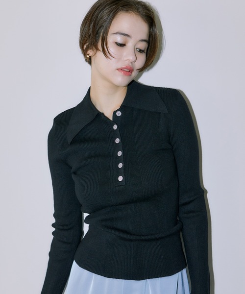 LIENCOEUR(リアンクール)の「ビッグカラーハーフボタンリブニット(ニット/セーター・レディース・ブラック/ブラウン/ミント・FREE)」の2枚目の写真