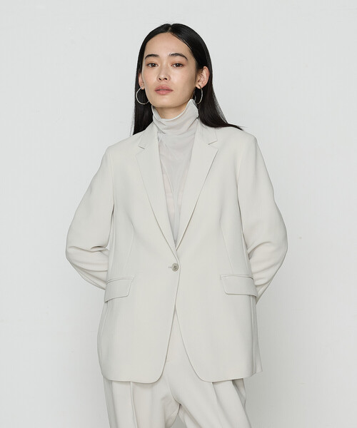 COMME CA(コムサ)の「【セットアップ対応】アチェローザダブルクロス テーラードジャケット(スーツジャケット・レディース・グリーン系その他/ネイビー・11号/9号)」の6枚目の写真