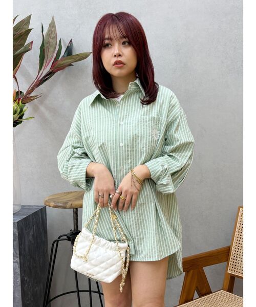 EVRIS（エヴリス）の「SUNNYモチーフストライプオーバーサイズシャツ（シャツ/ブラウス・レディース・ブルー/ホワイト/ピンク/グリーン・FREE）」の16枚目の写真