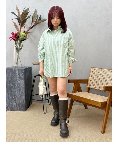 EVRIS（エヴリス）の「SUNNYモチーフストライプオーバーサイズシャツ（シャツ/ブラウス・レディース・ブルー/ホワイト/ピンク/グリーン・FREE）」の18枚目の写真