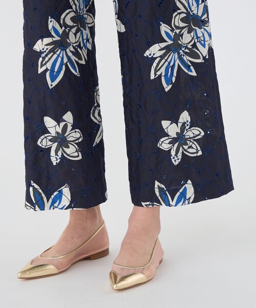 アイレットプルメリア ワイドストレートパンツ（その他パンツ