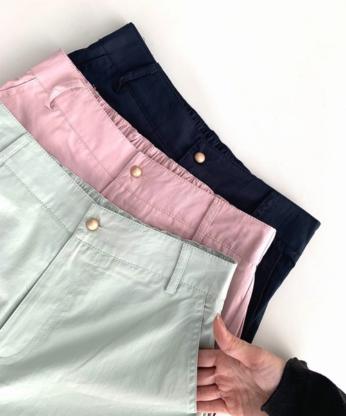 Q（キュー）の「ワイドストレートパンツ（スラックス・レディース・ネイビー/ベビーピンク/ライトオリーブ・MEDIUM）」の15枚目の写真