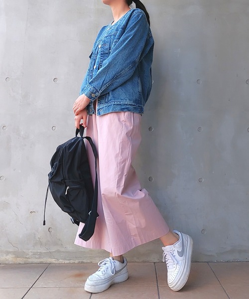 Q（キュー）の「ワイドストレートパンツ（スラックス・レディース・ネイビー/ベビーピンク/ライトオリーブ・MEDIUM）」の9枚目の写真