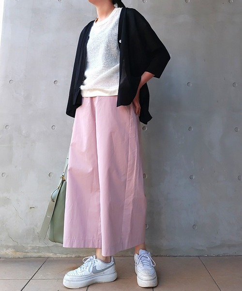 Q（キュー）の「ワイドストレートパンツ（スラックス・レディース・ネイビー/ベビーピンク/ライトオリーブ・MEDIUM）」の13枚目の写真