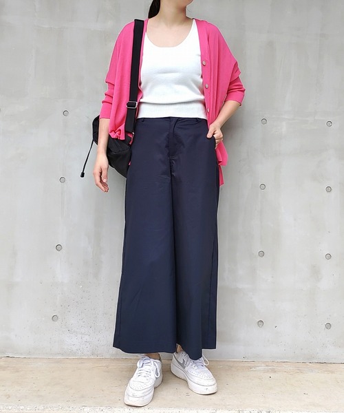 Q（キュー）の「ワイドストレートパンツ（スラックス・レディース・ネイビー/ベビーピンク/ライトオリーブ・MEDIUM）」の21枚目の写真