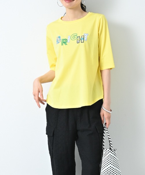aunt lily(アントリリー)の「プリント&アップリケ5分袖Tシャツ|綿100% 綿混 着映え 春夏 大人かわいい(Tシャツ/カットソー・レディース・オフホワイト/イエロー/チャコール/ブラック/ネイビー・LL/L/M)」の1枚目の写真