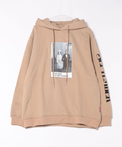 September(セプテンバー)の「《SEPTEMBER(セプテンバー)》photo hoodie(パーカー・レディース・ブラック/ホワイト/ベージュ・MEDIUM/SMALL)」の3枚目の写真