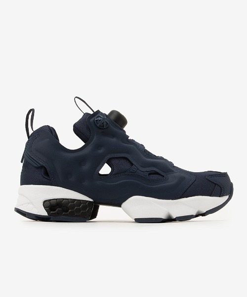 Reebok(リーボック)の「インスタ ポンプフューリー 94 / INSTAPUMP FURY 94(スニーカー・メンズ・ホワイト/ブラック/アイボリー/ブラック×ホワイト/ネイビー・23.5cm/30.0cm/24.0cm/26.0cm/29.0cm/24.5cm/25.5cm/23.0cm/28.0cm/26.5cm/25.0cm/27.0cm/27.5cm/28.5cm/31cm)」の5枚目の写真