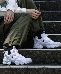 Reebok�i���[�{�b�N�j�́u�C���X�^ �|���v�t���[���[ 94 / INSTAPUMP FURY 94�i�X�j�[�J�[�j�v