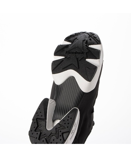 Reebok(リーボック)の「インスタ ポンプフューリー 94 / INSTAPUMP FURY 94(スニーカー・メンズ・ホワイト/ブラック/アイボリー/ブラック×ホワイト・23.5cm/30.0cm/24.0cm/26.0cm/29.0cm/24.5cm/25.5cm/23.0cm/28.0cm/26.5cm/25.0cm/27.0cm/27.5cm/28.5cm)」の21枚目の写真