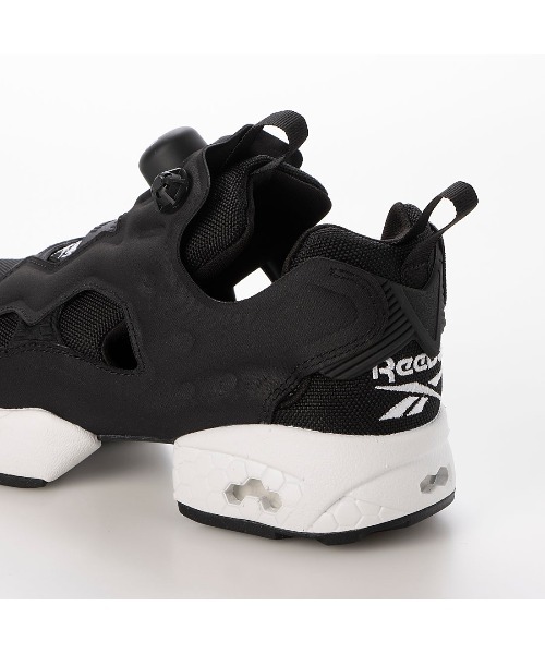 Reebok(リーボック)の「インスタ ポンプフューリー 94 / INSTAPUMP FURY 94(スニーカー・メンズ・ホワイト/ブラック/アイボリー/ブラック×ホワイト・23.5cm/30.0cm/24.0cm/26.0cm/29.0cm/24.5cm/25.5cm/23.0cm/28.0cm/26.5cm/25.0cm/27.0cm/27.5cm/28.5cm)」の20枚目の写真