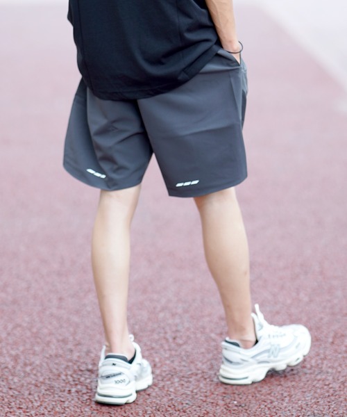 THE MILES(ザ マイルズ)の「GYMTEC 4WAYストレッチワークアウト メッシュ切替ハーフパンツ(その他パンツ・メンズ・ネイビー/ライトグレー/ブラック/ダークグレー・MEDIUM/LARGE/X-LARGE)」の13枚目の写真