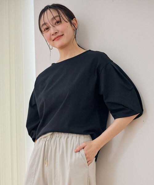 ANY(エニィ)の「タックスリーブカットソー(Tシャツ/カットソー・レディース・ブラック系/ピンク系/ライトグレー系/ホワイト系/ターコイズブルー系・4)」の3枚目の写真