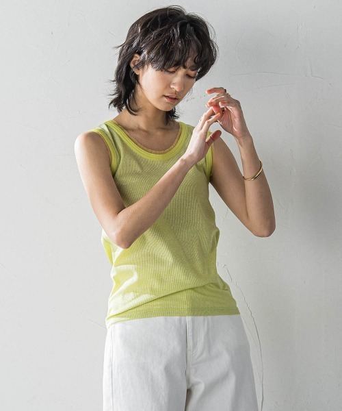 MAYSON GREY(メイソングレイ)の「チュール使いラメリブタンクトップ≪手洗い可能≫(Tシャツ/カットソー・レディース・ホワイト/ブラック/グリーン/ブラウン/パープル・M)」の4枚目の写真