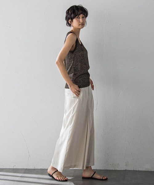 MAYSON GREY(メイソングレイ)の「チュール使いラメリブタンクトップ≪手洗い可能≫(Tシャツ/カットソー・レディース・ホワイト/ブラック/グリーン/ブラウン/パープル・M)」の12枚目の写真