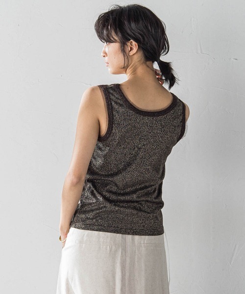 MAYSON GREY(メイソングレイ)の「チュール使いラメリブタンクトップ≪手洗い可能≫(Tシャツ/カットソー・レディース・ホワイト/ブラック/グリーン/ブラウン/パープル・M)」の8枚目の写真