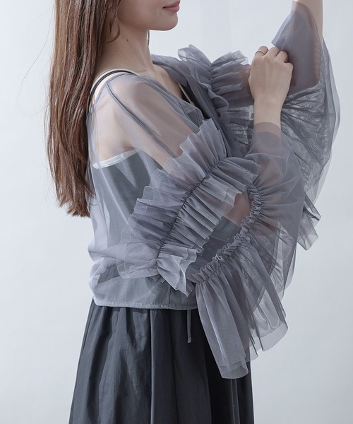 Ambre Neige(アンブルネージュ)の「2way frill sleeve tulle tops / 2way袖フリルチュールトップス(シャツ/ブラウス・レディース・グレー/アイボリー/ピンクベージュ・FREE)」の16枚目の写真