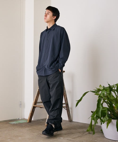DESCENTE ALLTERRAIN（デサント　オルテライン）の「DESCENTE ALLTERRAIN/デサント オルテライン SHIRT JACKET  シャツジャケット（シャツ/ブラウス・メンズ・ブラック・O/M/L）」の5枚目の写真