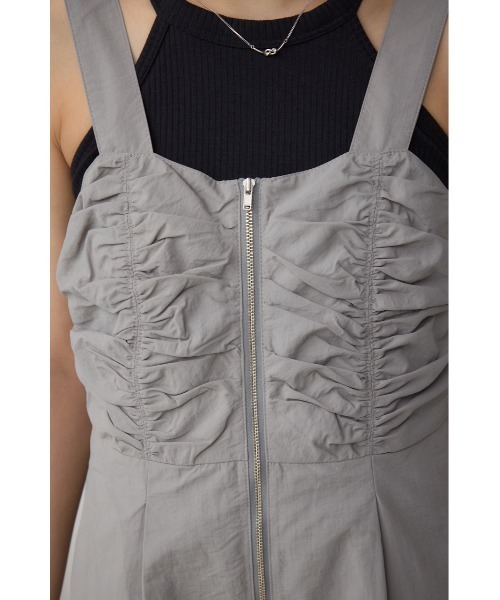 AZUL by moussy（アズールバイマウジー）の「ギャザービスチェオールインワン（つなぎ/オールインワン・レディース・ブラック/グレー・MEDIUM/SMALL）」の21枚目の写真