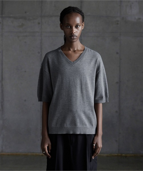 DIESEL ブラック Vネック サマーニット サマーニット ブラウジング ドルマンスリーブ Vネック リブ 白 黒 7分