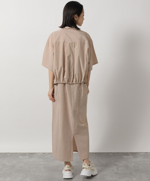 LAKOLE（ラコレ）の「シャツレイヤードセットワンピース / 328976（ワンピース・レディース・ライトベージュ/ダークブルー・FREE）」の5枚目の写真