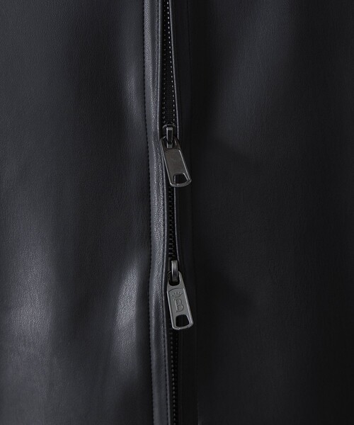 BEAMS F（ビームスエフ）の「BARACUTA / G4 フェイクレザー ショート ブルゾン（ブルゾン・メンズ・ブラック・38/40/42）」の16枚目の写真