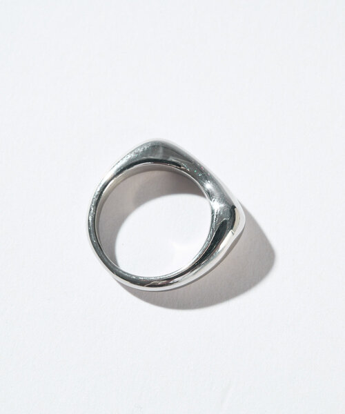 RIVE DROITE（リヴドロワ）の「【R.good(アールドットグッド)】フラットスクエアリング（ネックレス・レディース・シルバー/ゴールド・FREE）」の13枚目の写真