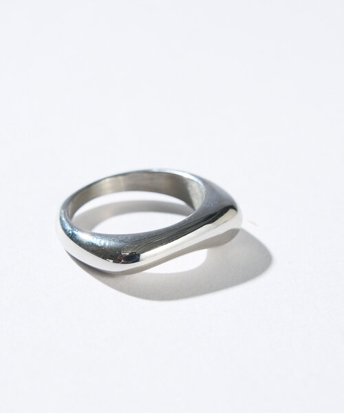 RIVE DROITE（リヴドロワ）の「【R.good(アールドットグッド)】フラットスクエアリング（ネックレス・レディース・シルバー/ゴールド・FREE）」の12枚目の写真