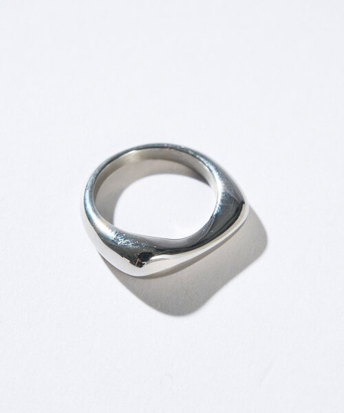 RIVE DROITE（リヴドロワ）の「【R.good(アールドットグッド)】フラットスクエアリング（ネックレス・レディース・シルバー/ゴールド・FREE）」の11枚目の写真