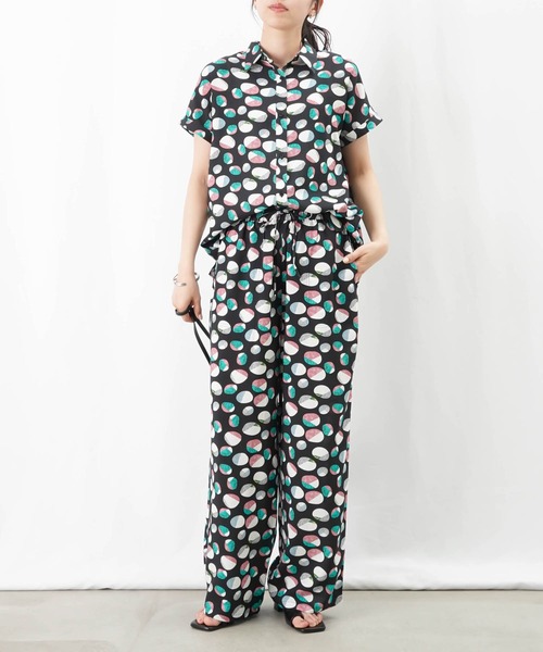 LUCA/LADY LUCK LUCA（ルカ/レディラックルカ）の「LC/LLL プリントワイドパンツ/柄プリントパンツ（その他パンツ・レディース・ネイビー/ブラック・FREE）」の21枚目の写真