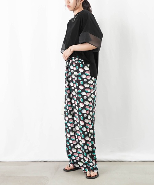 LUCA/LADY LUCK LUCA（ルカ/レディラックルカ）の「LC/LLL プリントワイドパンツ/柄プリントパンツ（その他パンツ・レディース・ネイビー/ブラック・FREE）」の5枚目の写真