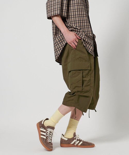 CITEN（シテン）の「＜CITEN＞リップクロップドイージーパンツ（カーゴパンツ・メンズ・ブラック/オリーブ・M/L）」の10枚目の写真