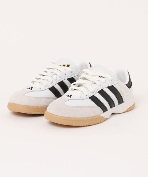 adidas(アディダス)の「SAMBA MN IF1953(スニーカー・メンズ・ホワイト・23.0cm/24.0cm/24.5cm/25.0cm/25.5cm/26.0cm/26.5cm/27.0cm/27.5cm/28.0cm/28.5cm/29.0cm/30.0cm/22.5cm)」の2枚目の写真