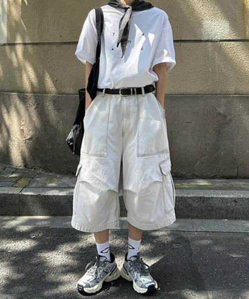 NOWLE（ノウル）の「【NOWLE】リラックスフィット ワイド クロップド カーゴパンツ（カーゴパンツ・メンズ・ライトグレー/ダークグレー/オフホワイト・MEDIUM/LARGE/X-LARGE）」の5枚目の写真