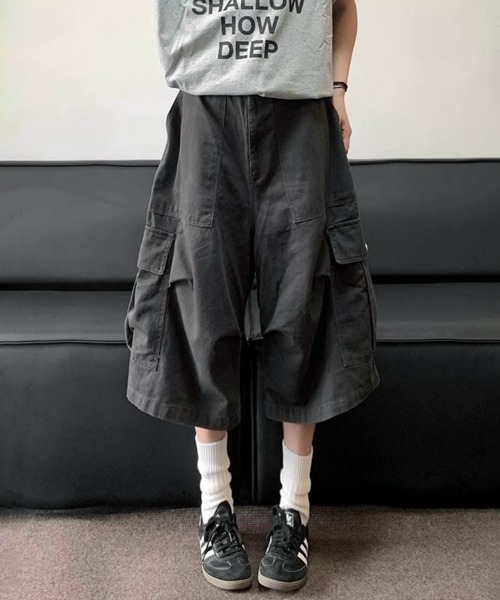 NOWLE（ノウル）の「【NOWLE】リラックスフィット ワイド クロップド カーゴパンツ（カーゴパンツ・メンズ・ライトグレー/ダークグレー/オフホワイト・MEDIUM/LARGE/X-LARGE）」の9枚目の写真