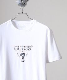 GUESS SS CN GUESS GEO TRIANGLE TEE Tシャツ