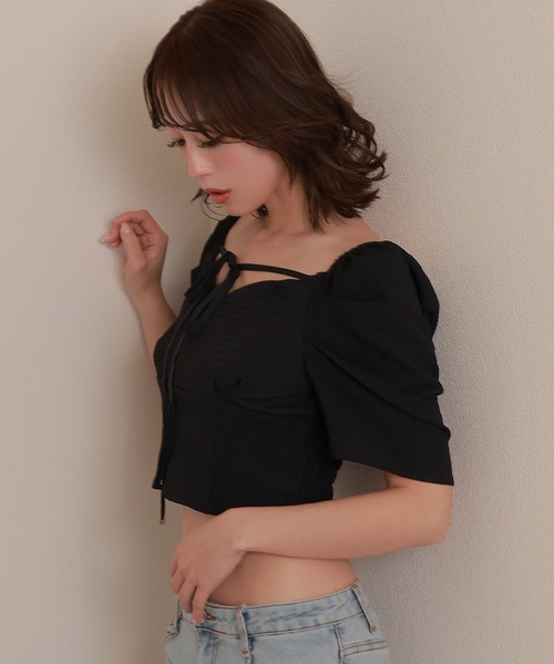 M DOLLY(エムドリー)の「*M DOLLY original* ribbon puff short tops/リボンパフショートトップス(その他トップス・レディース・ブラック/ホワイト・FREE)」の11枚目の写真