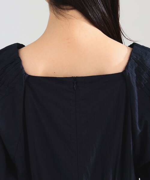 NE QUITTEZ PAS!（ヌキテパ）の「【1/1値下げ】ne Quittez pas / ポプリン タック ロングスリーブ ワンピース（ワンピース・レディース・ベージュ/ネイビー・ONE SIZE）」の12枚目の写真