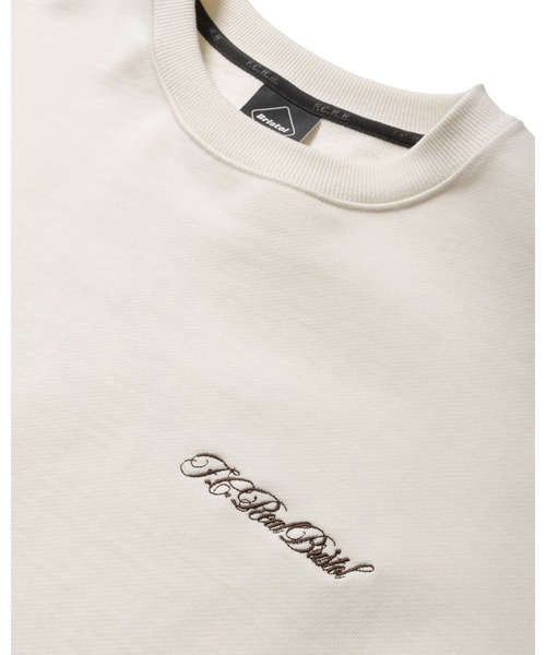 F.C.Real Bristol(エフシーレアルブリストル)の「SCRIPT CREWNECK SWEAT(スウェット・メンズ・グリーン/ブラウン/オフホワイト/ブラック・XX-LARGE/X-LARGE/LARGE/MEDIUM/SMALL)」の15枚目の写真