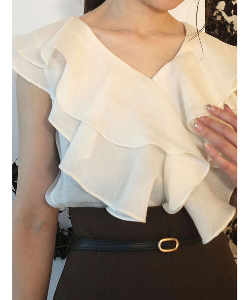 LAGUNAMOON（ラグナムーン）の「ノースリーブラッフルブラウス（シャツ/ブラウス・レディース・ブラック/ブルー/アイボリー・FREE）」の8枚目の写真