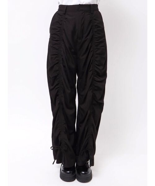 EVRIS（エヴリス）の「ドロストフレアパンツ（その他パンツ・レディース・ホワイト/レッド/ブラック・MEDIUM/SMALL）」の4枚目の写真