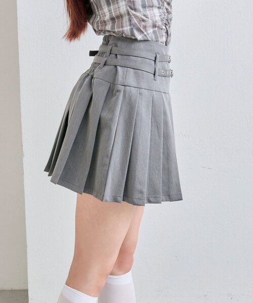 OLIVE des OLIVE（オリーブデオリーブ）の「ダブルベルトプリーツスカート（スカート・レディース・チャコールグレー/ブラック/ネイビー/キャメル・FREE）」の9枚目の写真